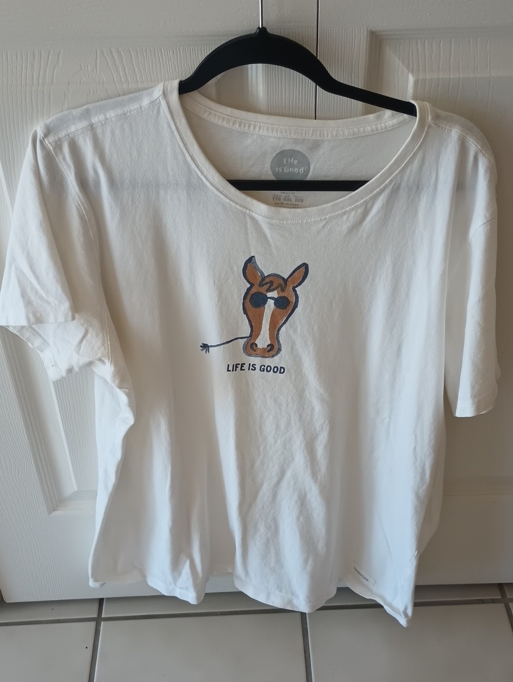 Life Is Good White Tee with Brown Horse Graphic XXL